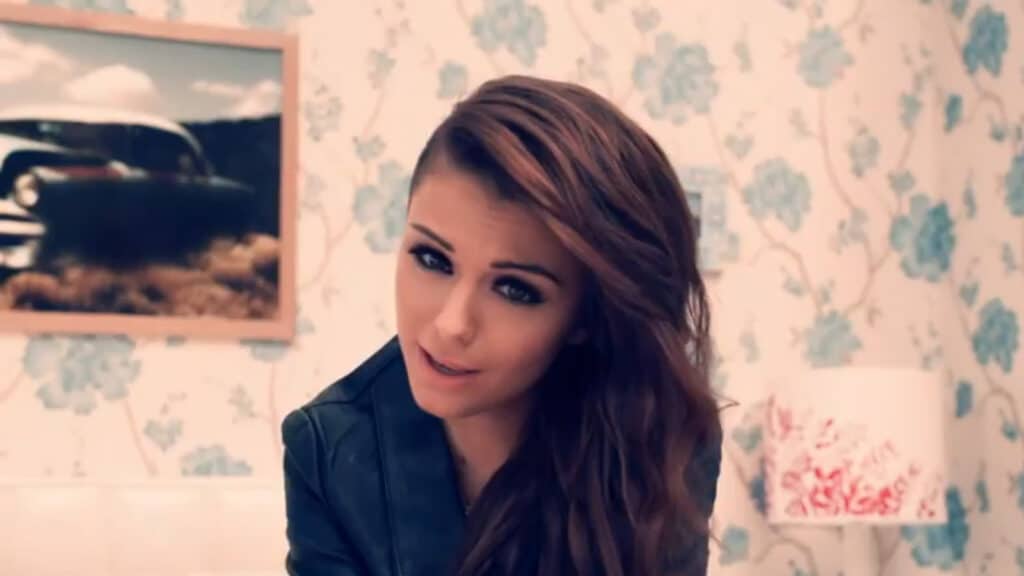 Cher Lloyd 3