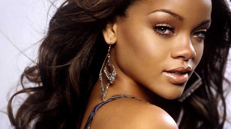 Rihanna 1