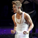 Justin Bieber was 2 hours late… again! This time it was for a gig in Dubai!