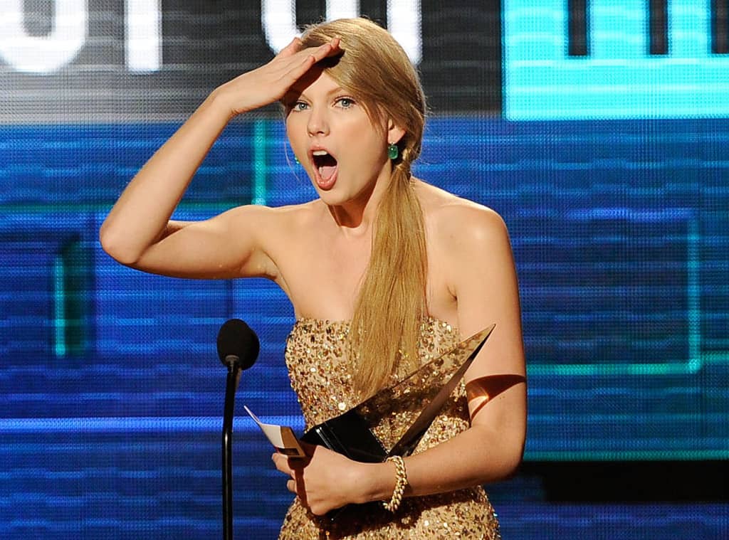 rs_1024x759-151213100957-rs_1024x759-150202100157-1024-taylor-swift-award-shocked