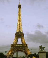 france_eiffeltower_2001_07_122