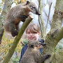koatis-and-girl-5585