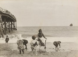 victorians-at-the-seaside