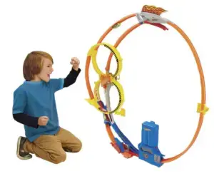 Hot-Wheels-Super-Loop-Chase-Race---Out-Of-Box