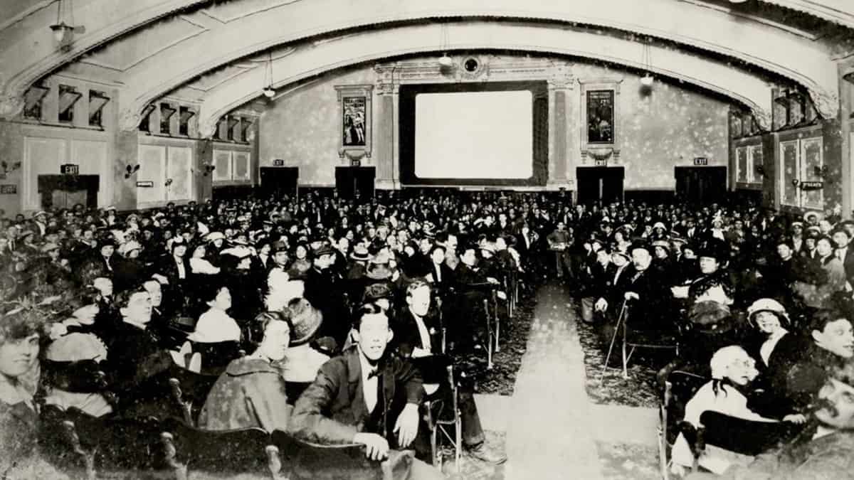 Entertainment in 1914 Fun Kids the UK's children's radio station