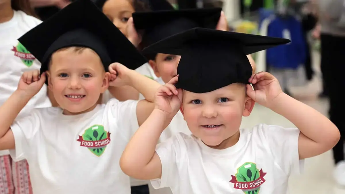 James Martin’s Food School is teaching kids all about food!