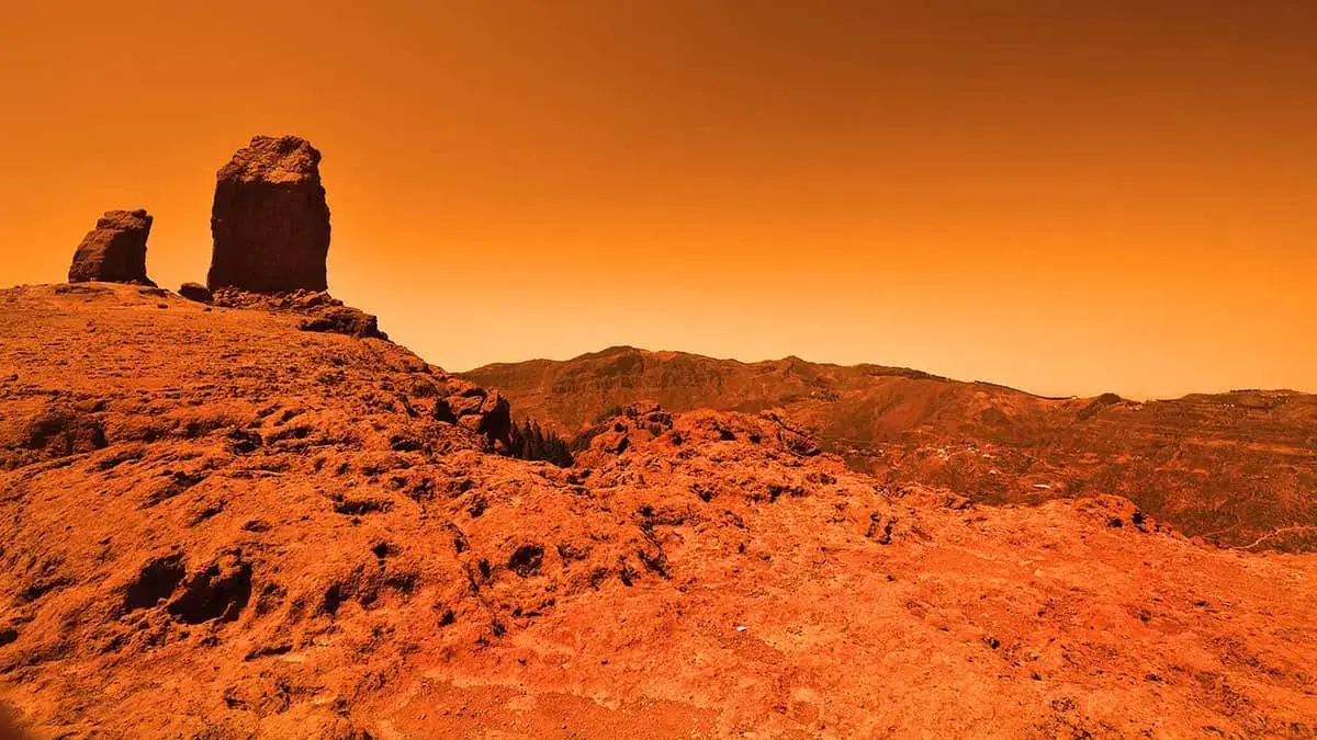 Listen to Deep Space High: Destination Mars on Fun Kids!