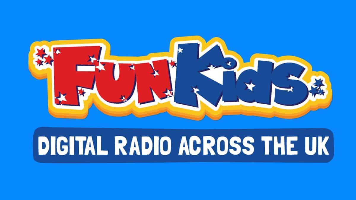 Meet Ariana Grande's dogs! - Fun Kids - the UK's children's radio station
