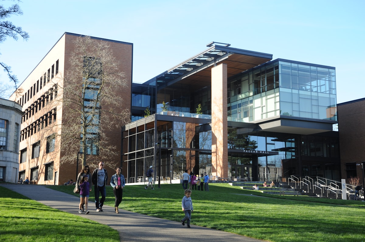Students walking through a university campus